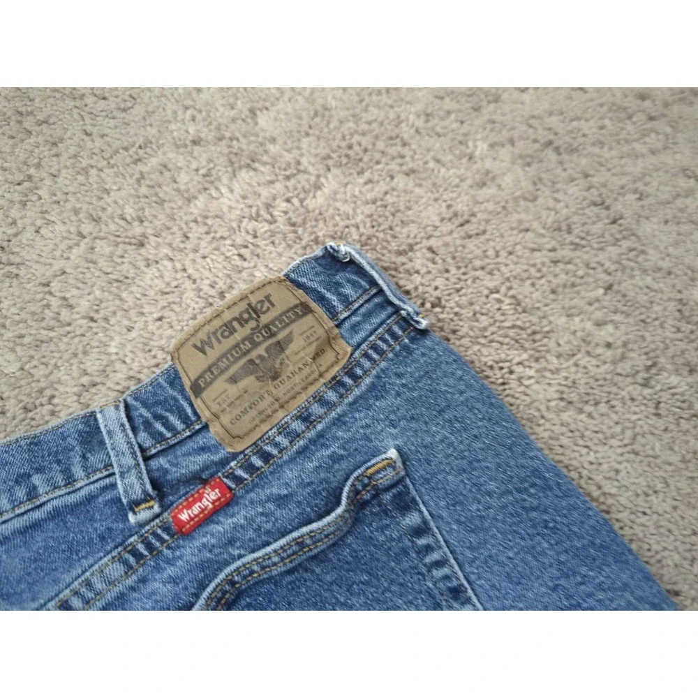 Wrangler Jeans Shorts Mens 42 Blue Denim Straight Leg Stretch Classic‎ Casual